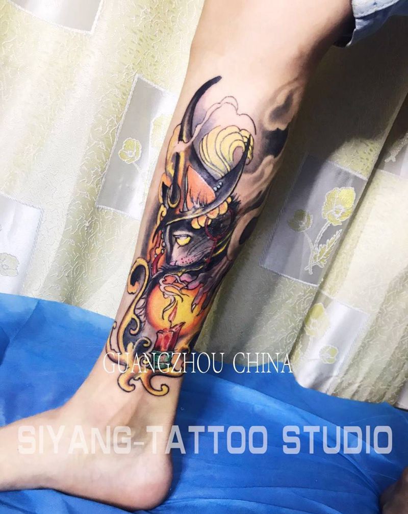 巫婆猫纹身图片_成品腿部欧美动物纹身图案