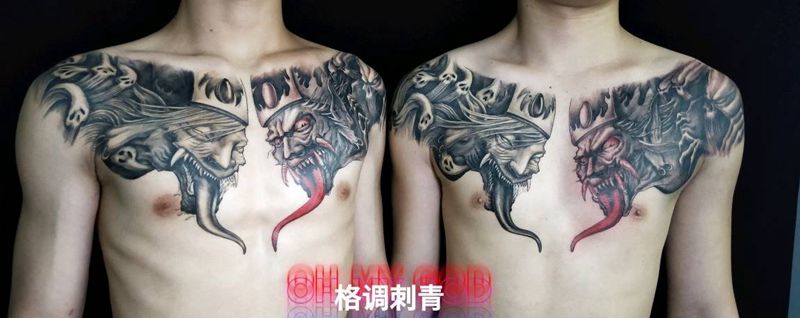 兄弟俩纹身图片_胸部新传统欧美写实黑白无常花胸纹身图案