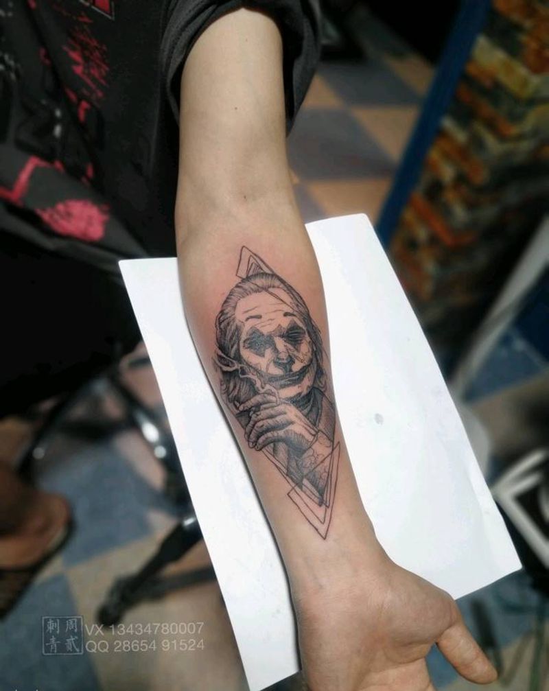 丑爷纹身图片_手臂纹身图案
