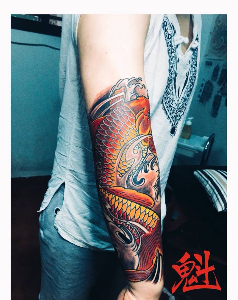鲤鱼包小臂纹身图片_原创动物传统手臂成品纹身图案