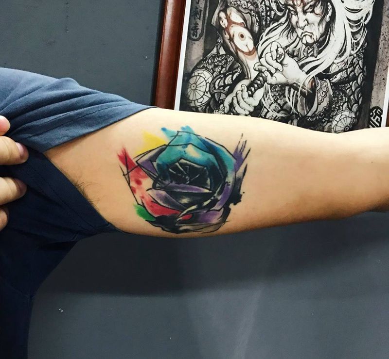 水彩花遮盖恢复后纹身图片_手臂水彩纹身图案