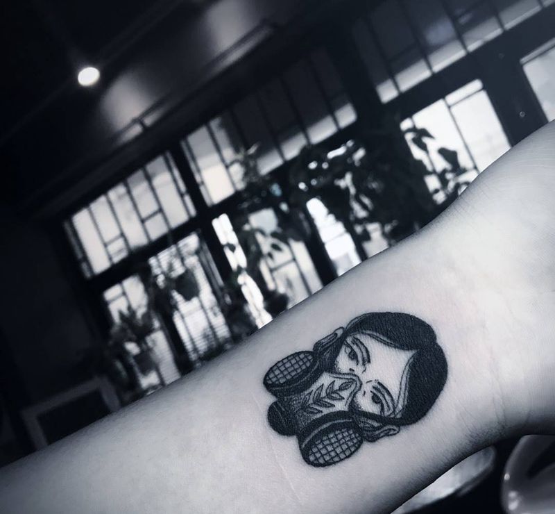 袖珍小图纹身图片_成品手臂点刺纹身图案