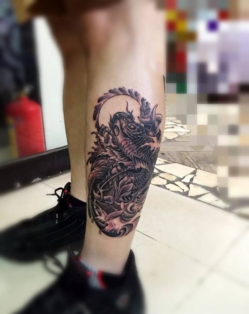 锦鲤纹身图片_成品腿部脚部传统动物纹身图案