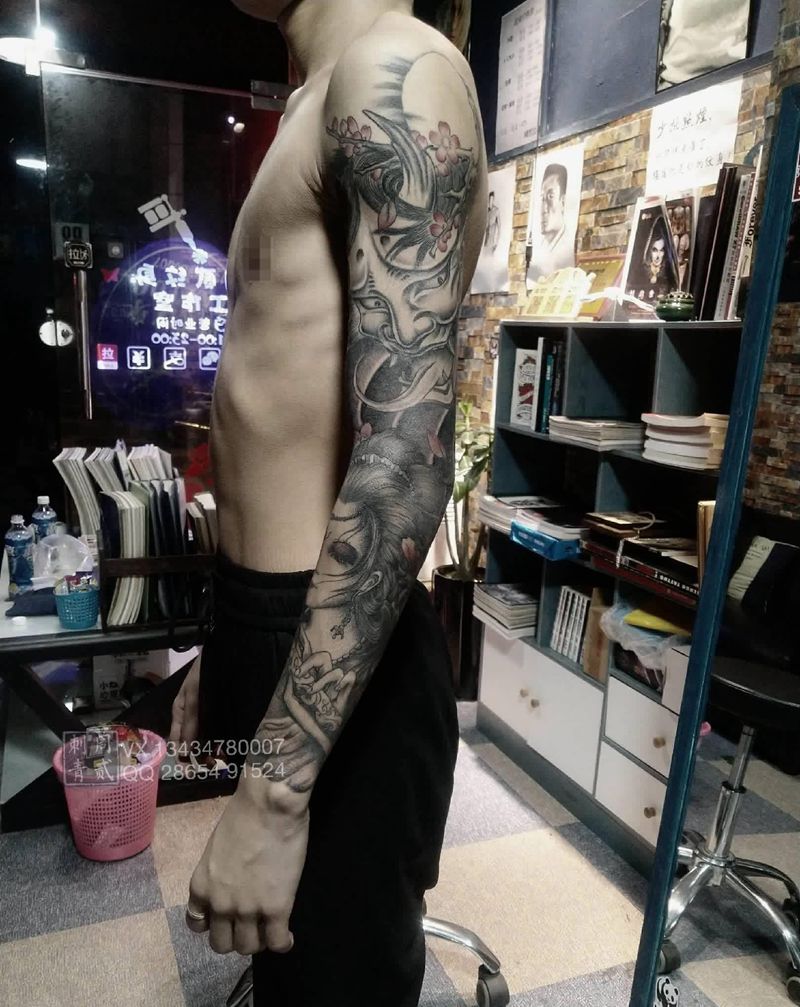 特价花臂纹身图片_手臂新传统纹身图案