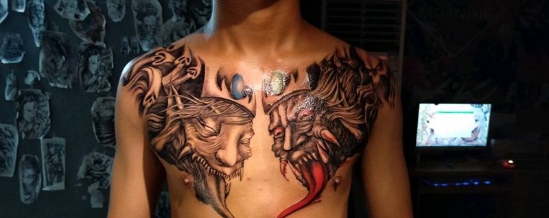 花胸黑白无常5纹身图片_胸部新传统欧美写实黑白无常花胸纹身图案