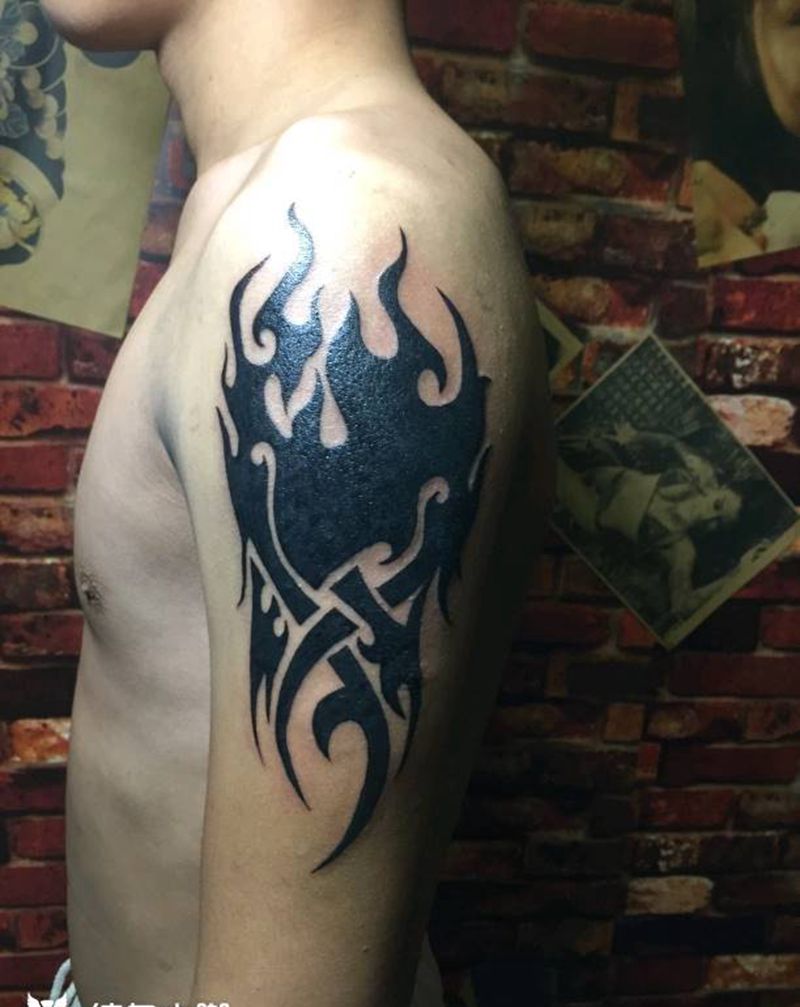 图腾遮盖纹身图片_手臂图腾遮盖纹身图案