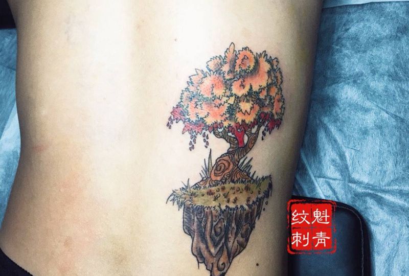 空岛之树纹身图片_成品原创植物静物清新腰部纹身图案