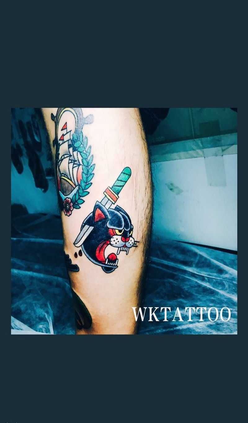 3个小图纹身图片_人物动物传统脚部成品纹身图案