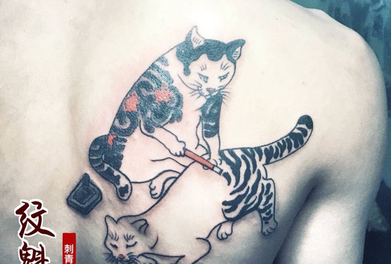 日式猫纹身图片_成品背部传统动物纹身图案