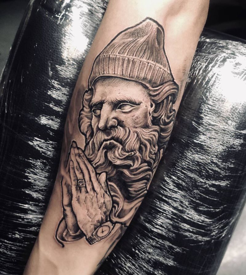 雕塑写实纹身图片_手臂点刺欧美写实纹身图案