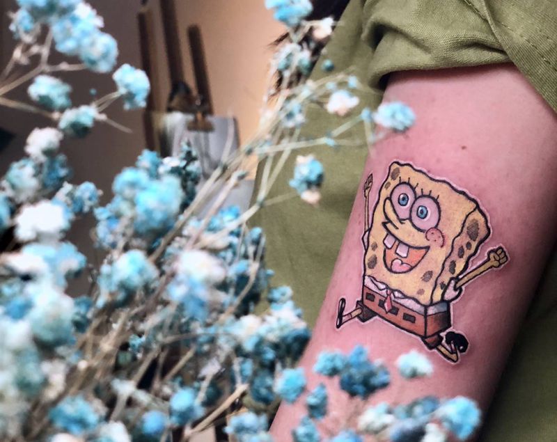 看花的海绵宝宝纹身图片_手臂New School纹身图案