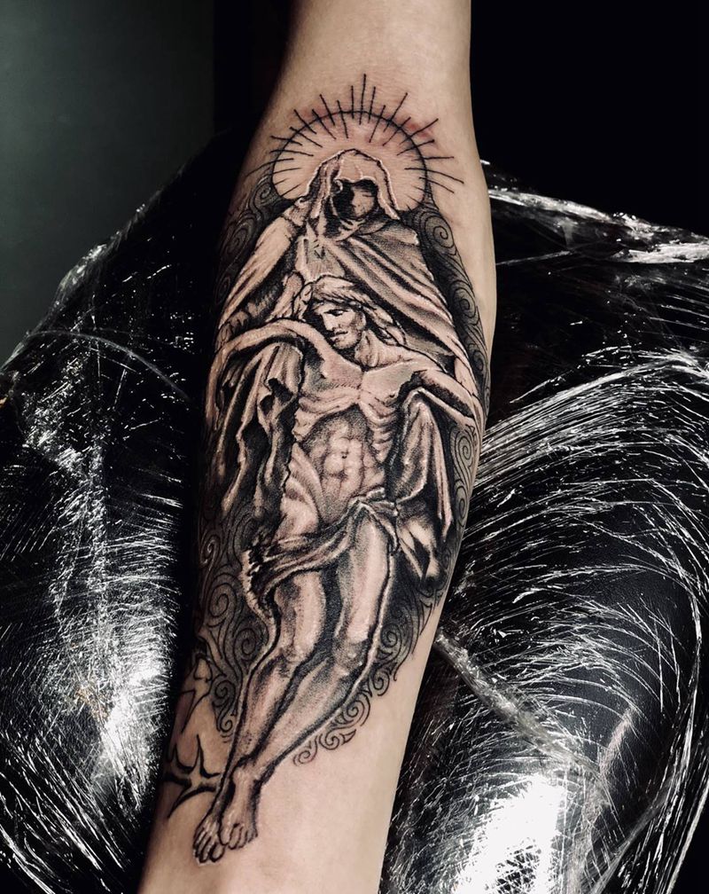 耶稣纹身图片_手臂欧美写实点刺纹身图案