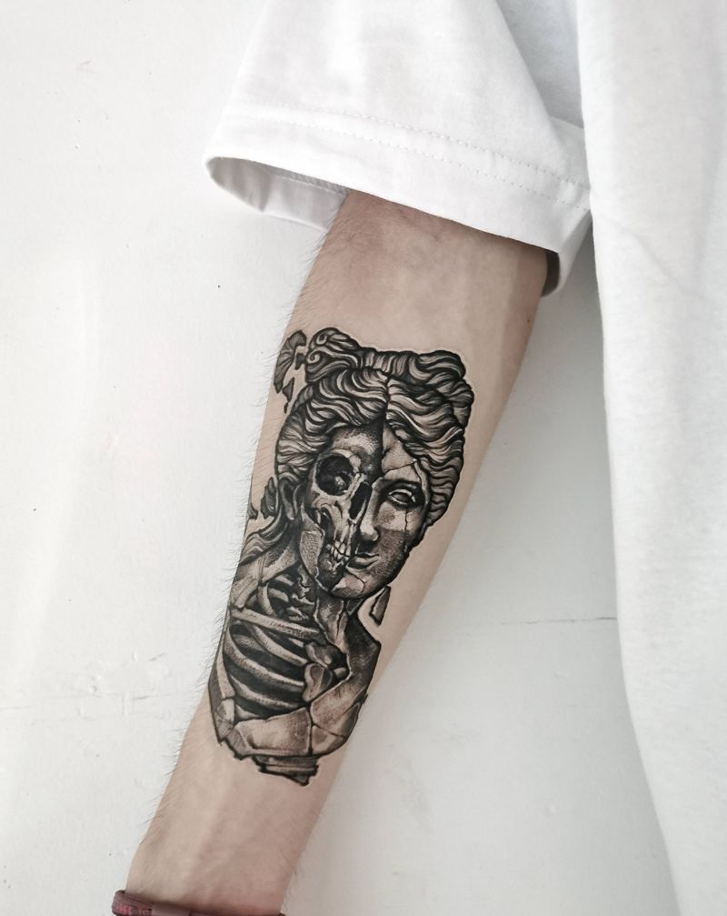 石雕恢复后效果纹身图片_手臂欧美写实点刺纹身图案