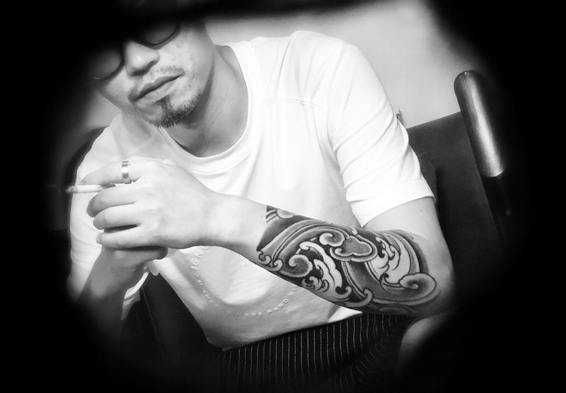 水浪小臂纹身图片_手臂老传统新传统纹身图案