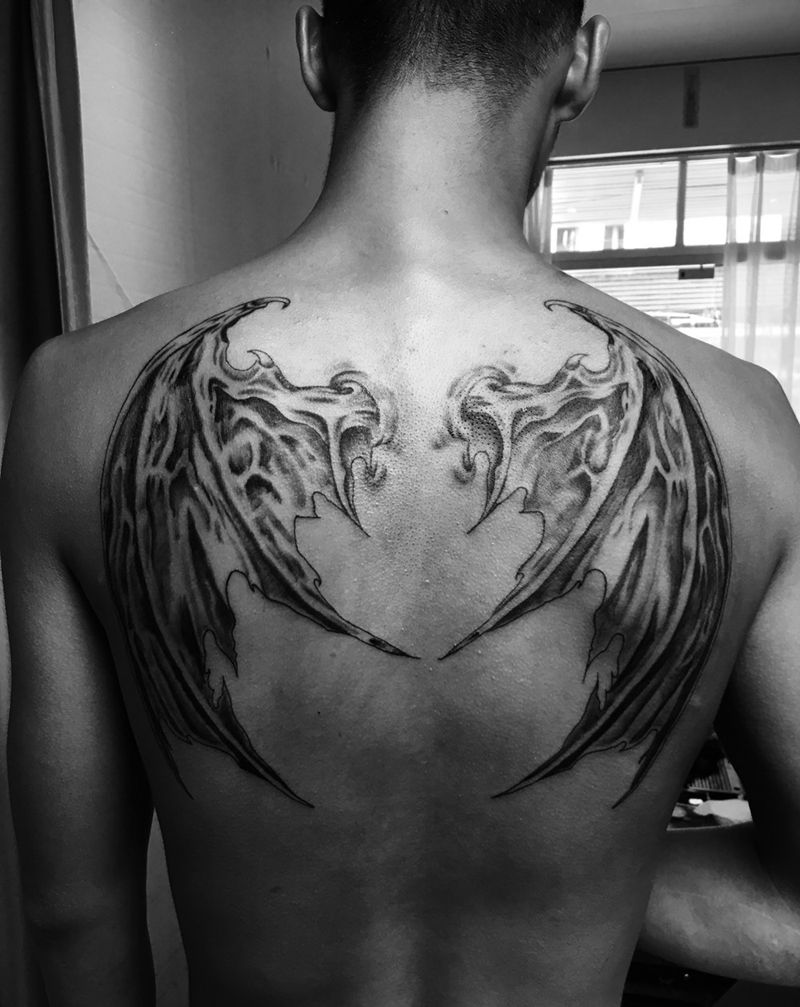 翅膀纹身图片