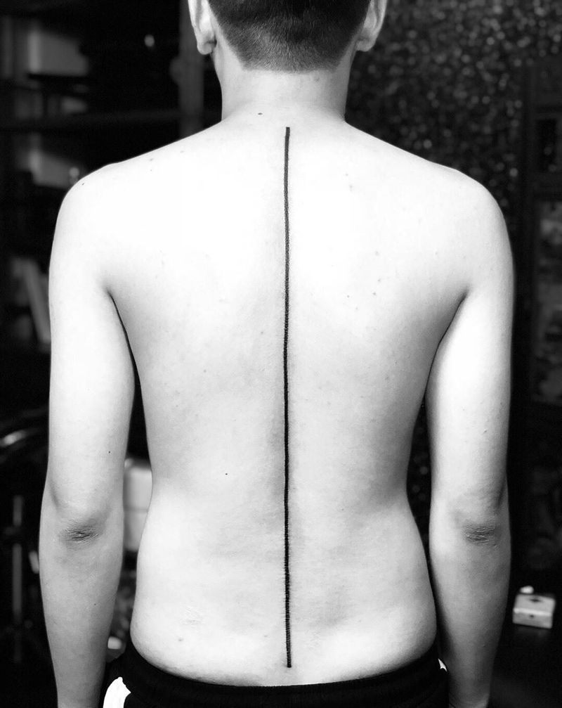 一条线纹身图片