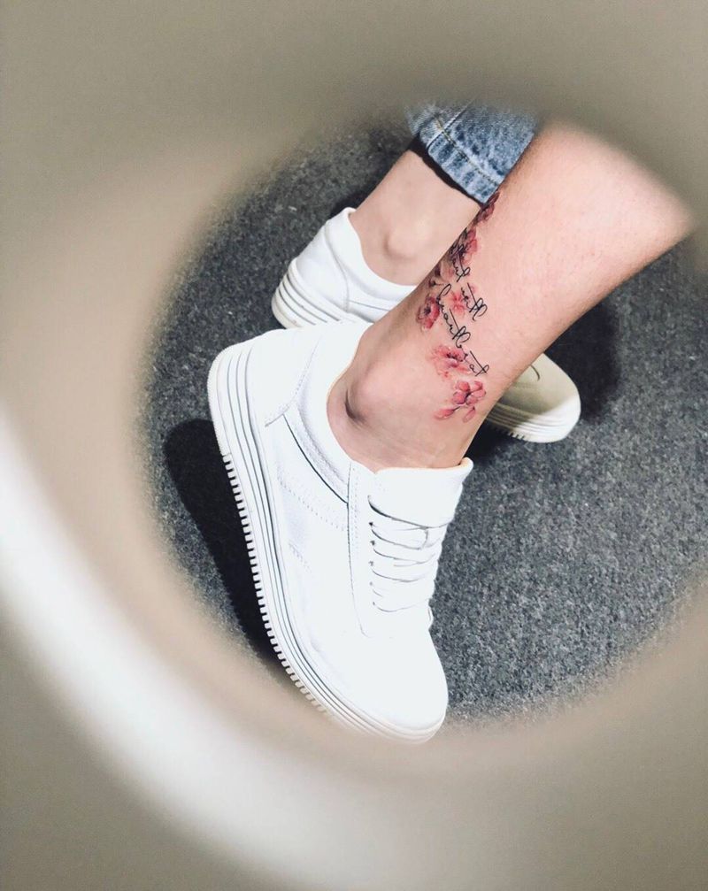 小清新纹身图片_腿部脚部水彩纹身图案