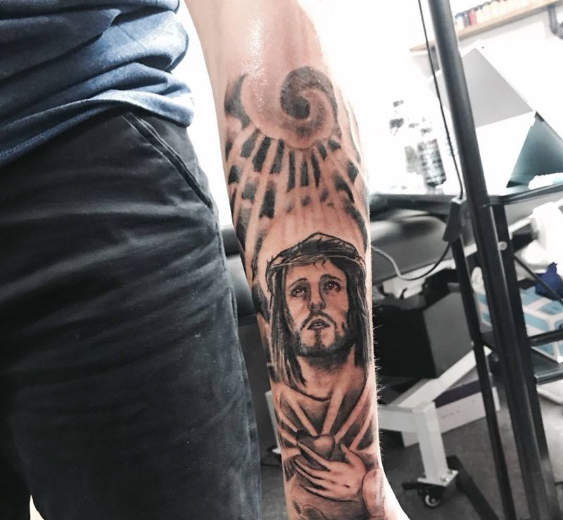 耶稣纹身图片