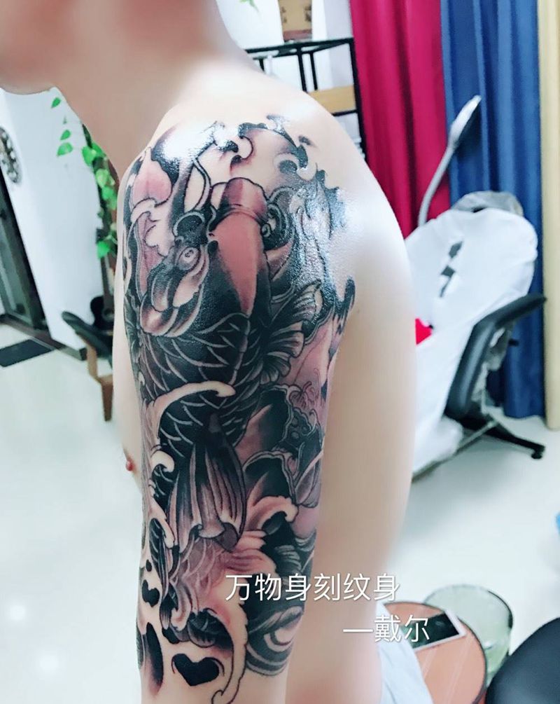 吉祥鲤鱼纹身图片