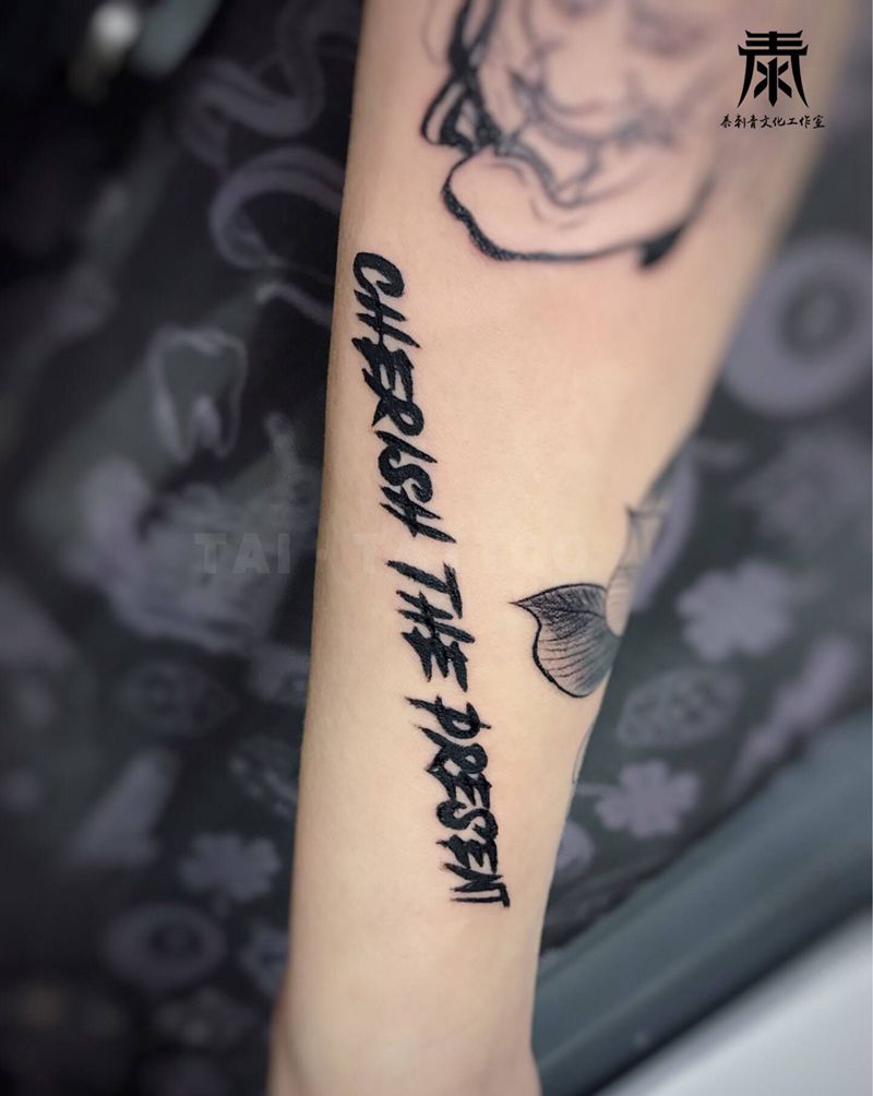 英文纹身图片_手臂英文纹身图案