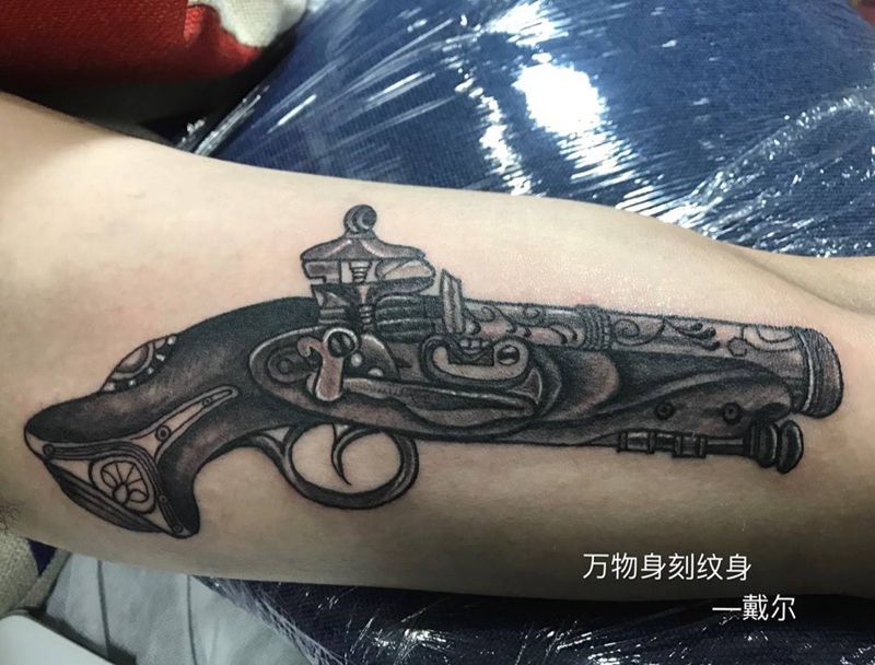 火枪纹身图片