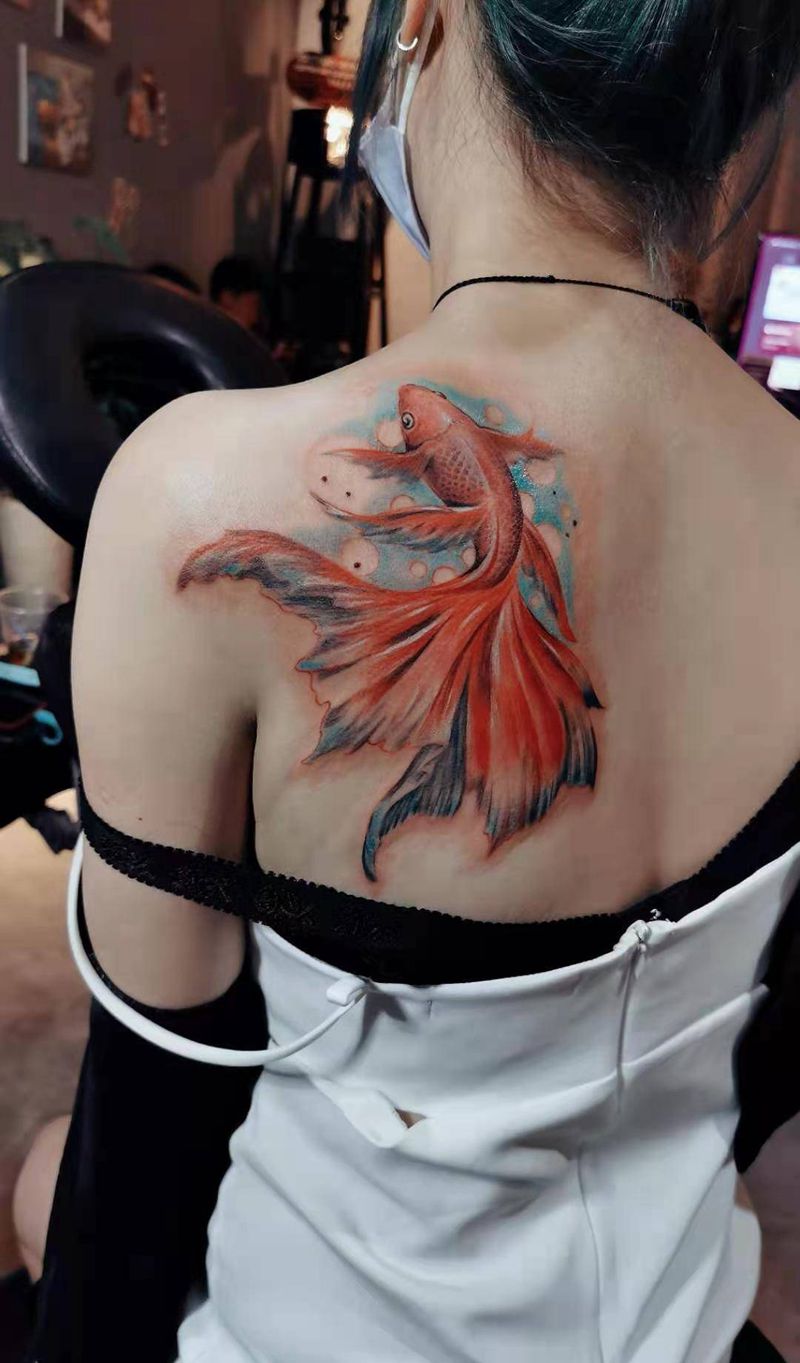 金鱼纹身图片_水彩纹身图案