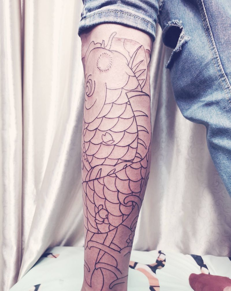 鲤鱼纹身图片_腿部老传统纹身图案