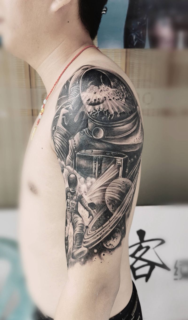 星空花臂（覆盖）纹身图片_手臂纹身图案