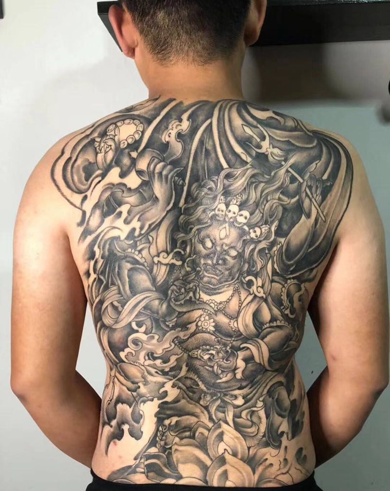 满背已完成纹身图片
