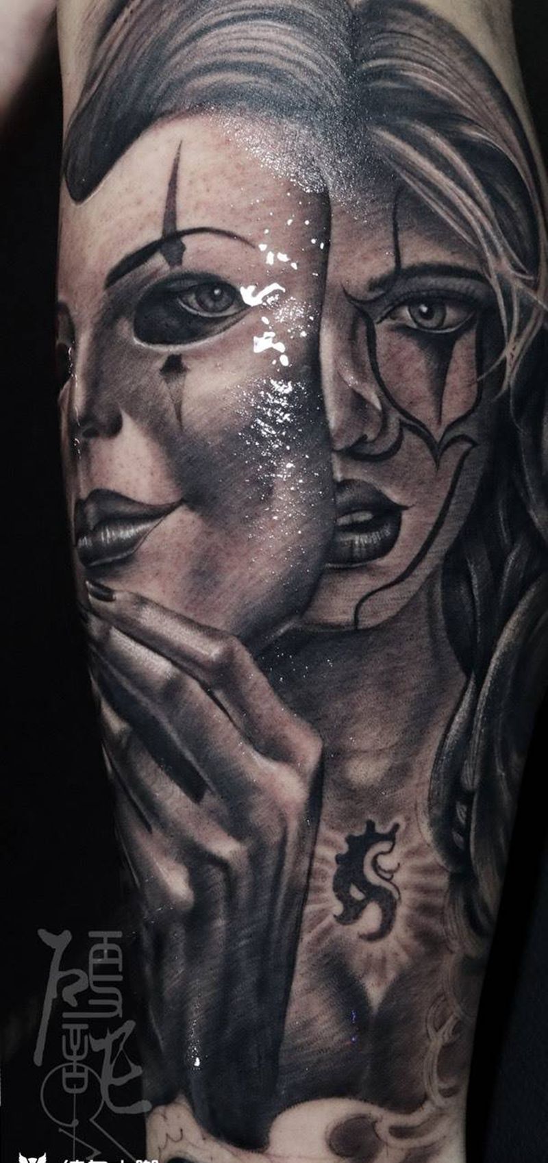 欧美纹身图片_欧美人物臀部手臂腰部胸部背部腿部纹身图案