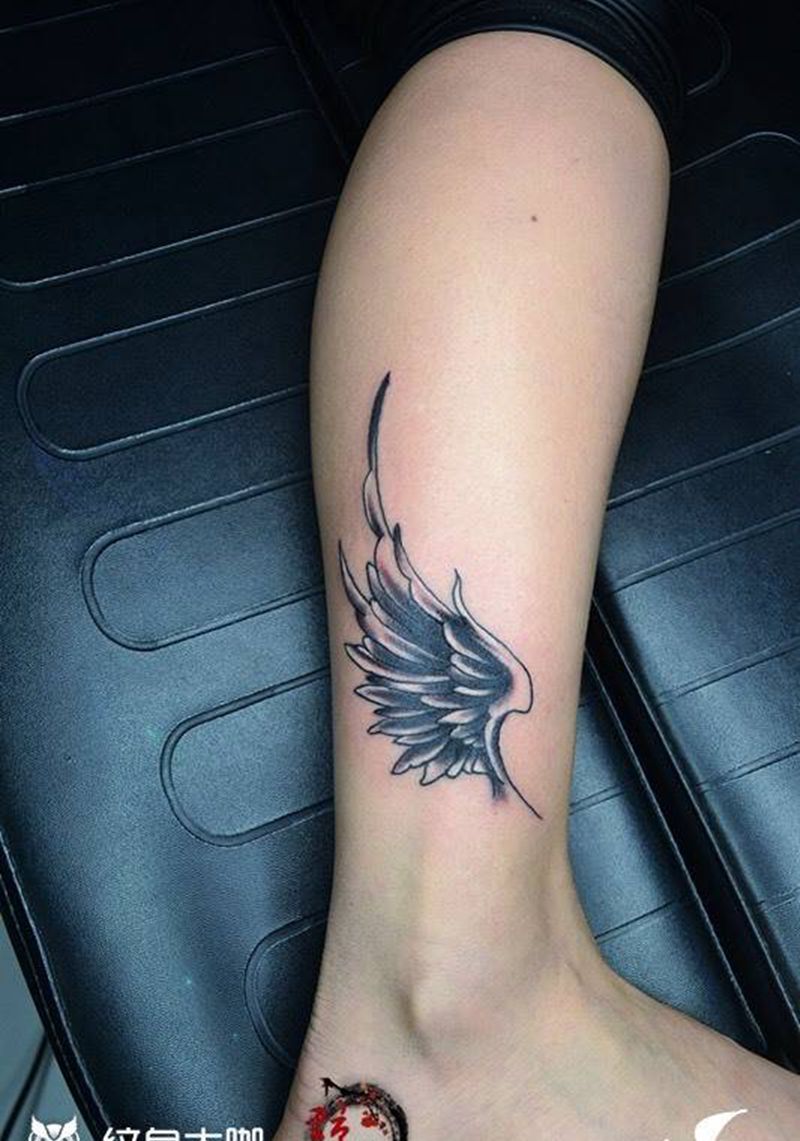 翅膀纹身图片