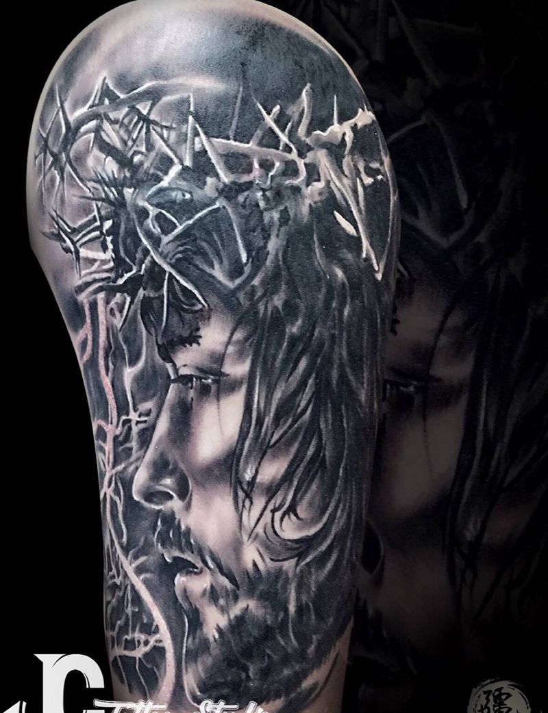 耶穌纹身图片_成品手臂臀部手部欧美写实人物鬼神宗教纹身图案