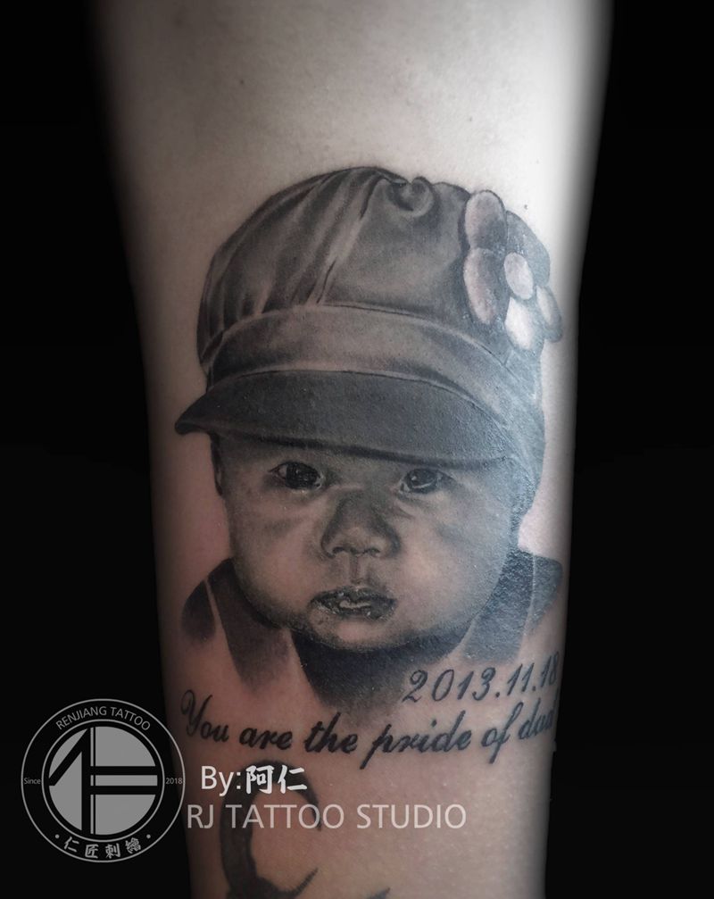 写实肖像纹身图片_手臂手部欧美写实纹身图案