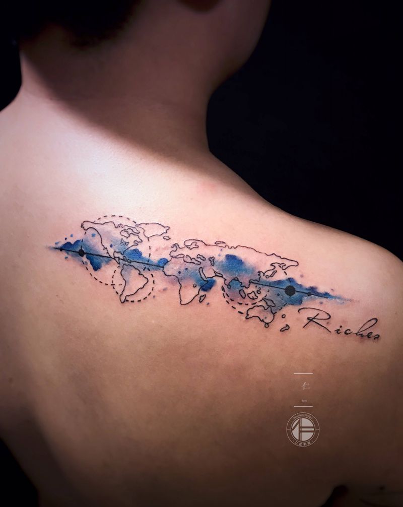 泼墨地图纹身图片_肩部背部水墨水彩纹身图案