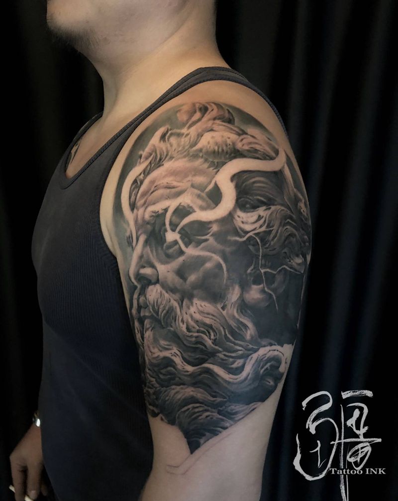 海神纹身图片_手部手臂欧美写实纹身图案