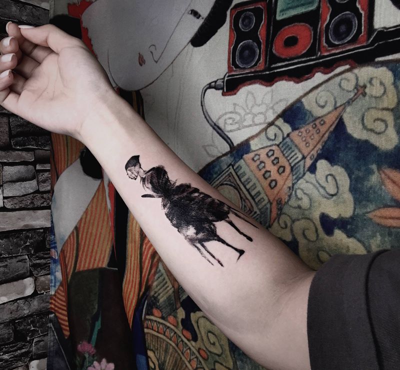 抽象遮盖心电图纹身图片_手臂水墨纹身图案