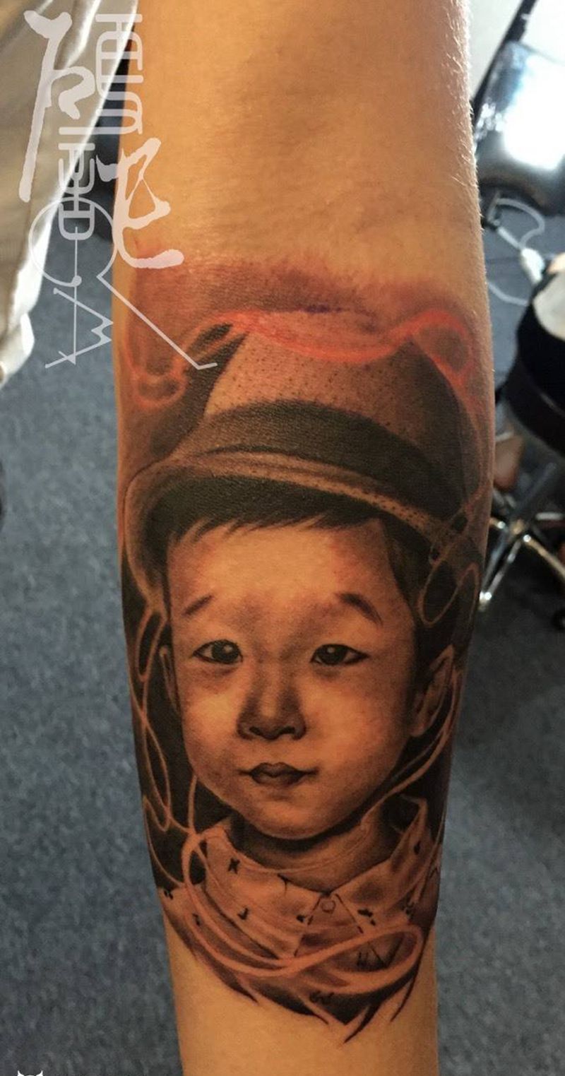 肖像纹身图片_肖像人物背部手部手臂纹身图案