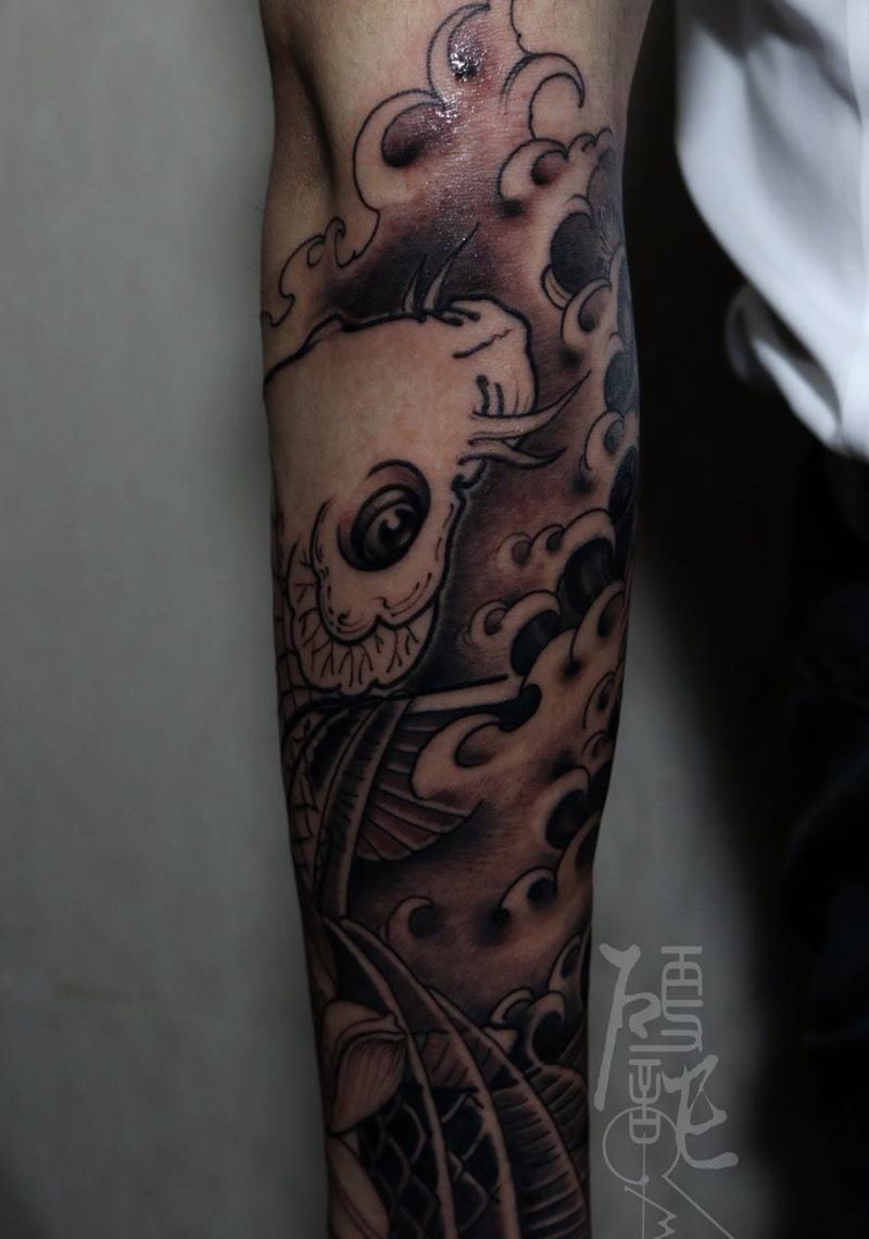 传统鱼纹身图片_动物传统手臂手部腿部背部肩部腰部腹部纹身图案