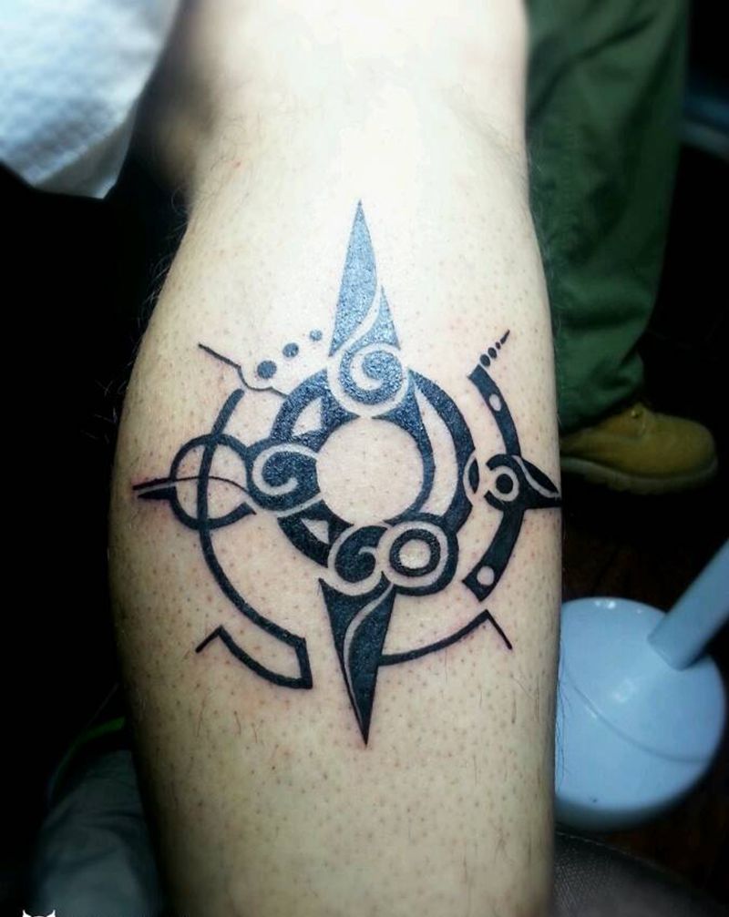 指北针纹身图片