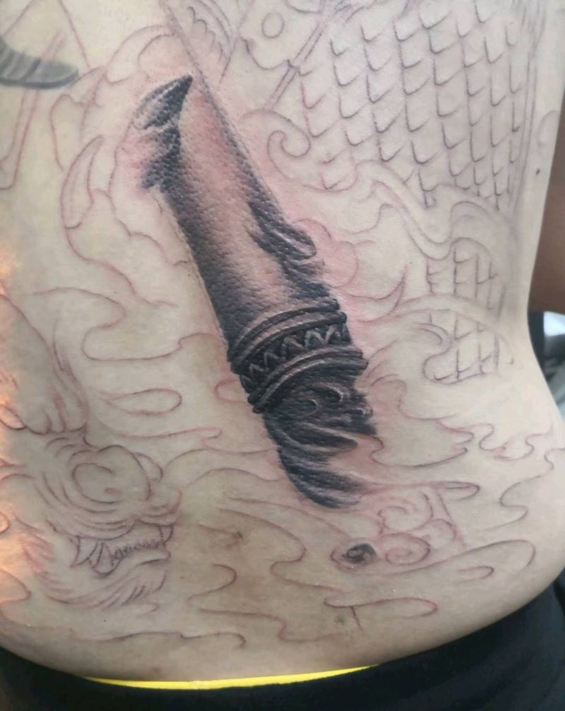 神猴乾龙纹身图片_背部纹身图案