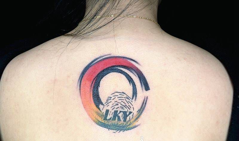 情侣纹身作品纹身图片_成品背部广州花都纹身图案