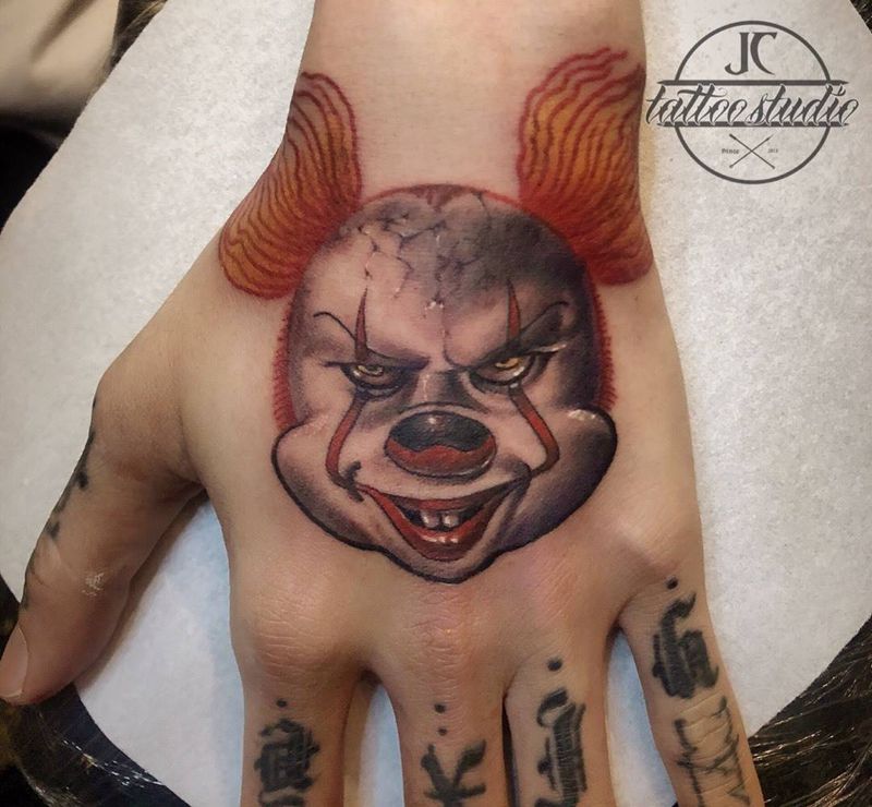 米奇纹身图片_成品手部背部欧美纹身图案