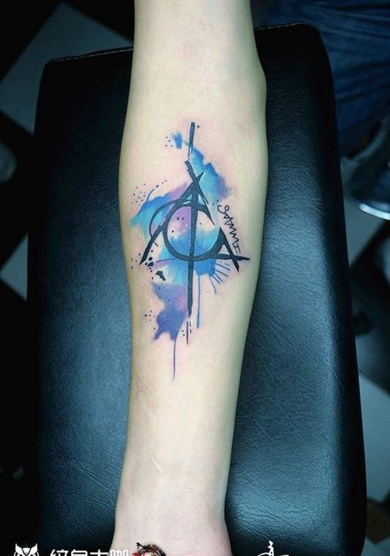 三角形纹身图片_成品手臂几何水彩纹身图案