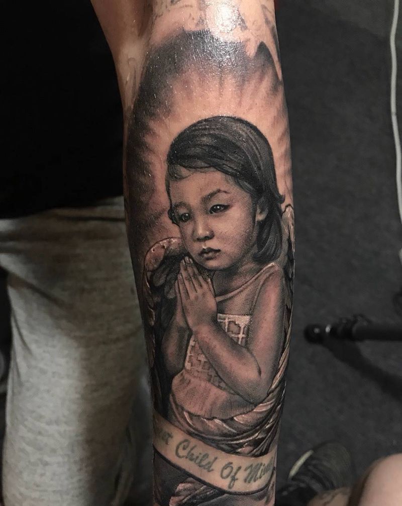 人物肖像纹身图片_手部手臂欧美写实人物肖像纹身图案