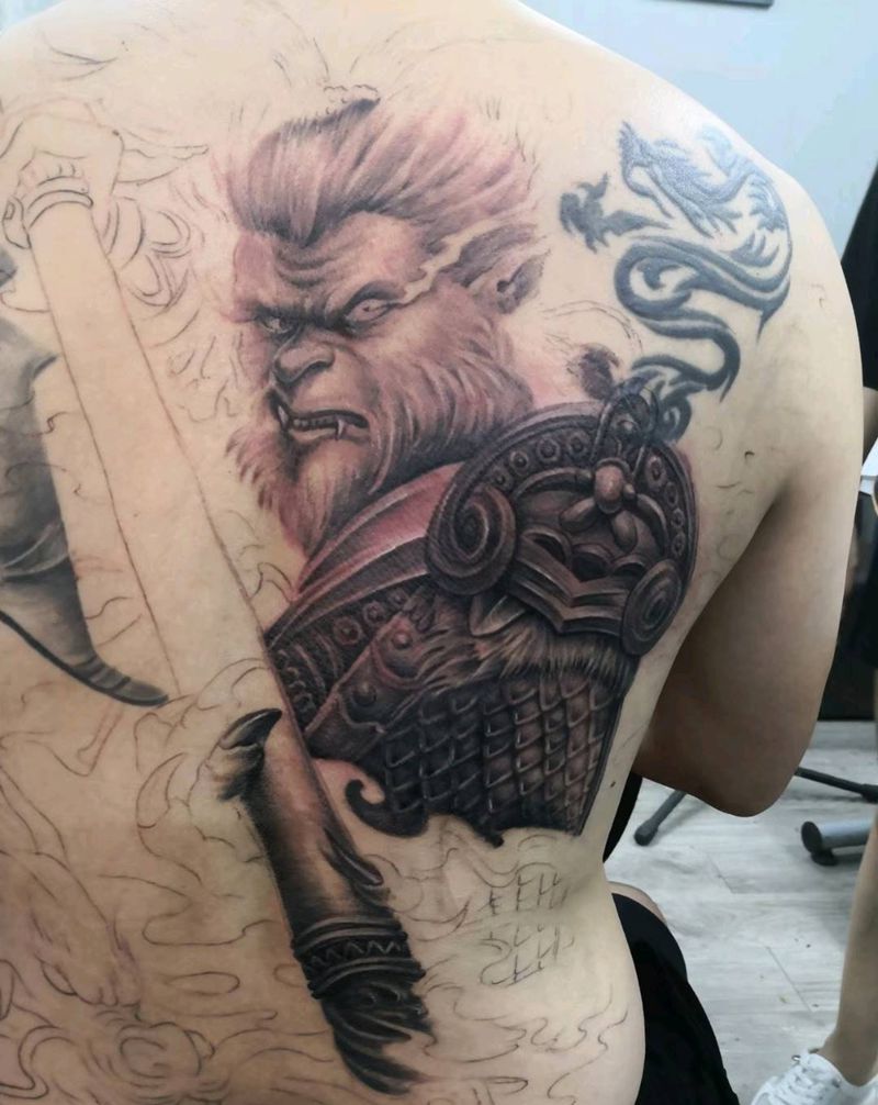 神猴未完成纹身图片_背部纹身图案