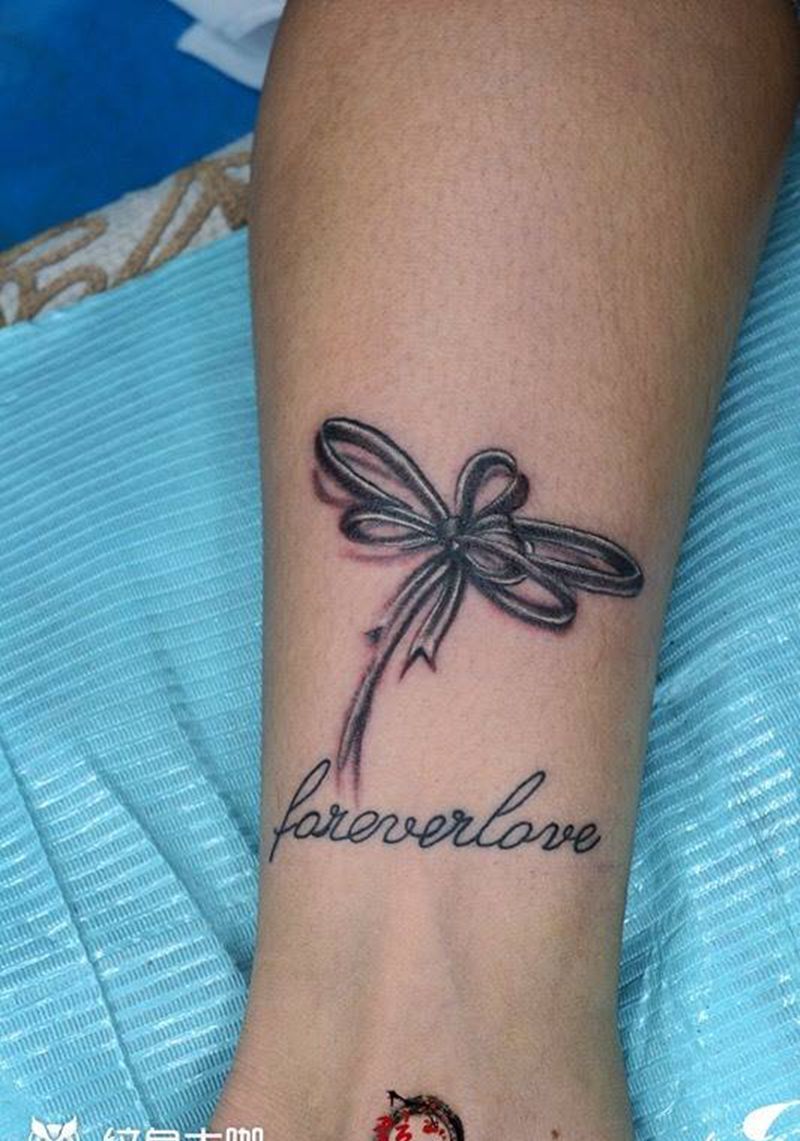 蝴蝶结纹身图片