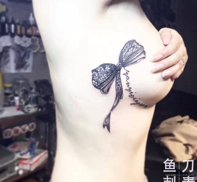 蝴蝶结纹身图片