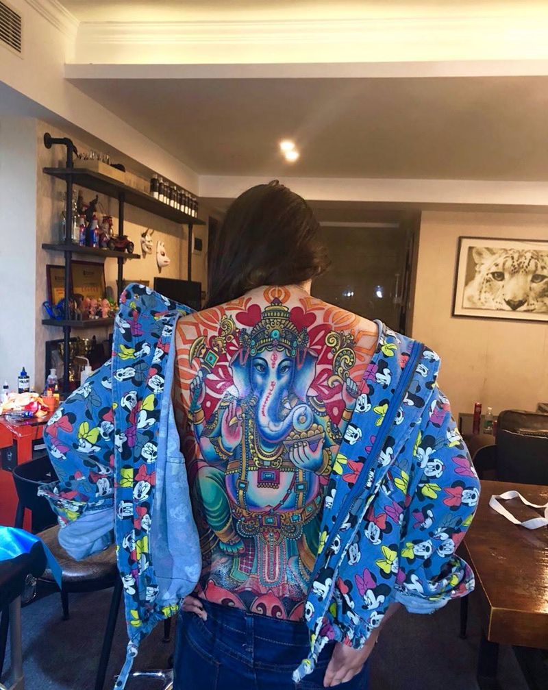 满背象神还要两次就完成纹身图片_背部纹身图案