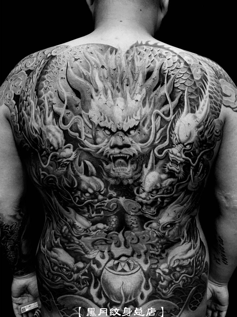 九龙纹身图片_成品欧美写实背部动物纹身图案