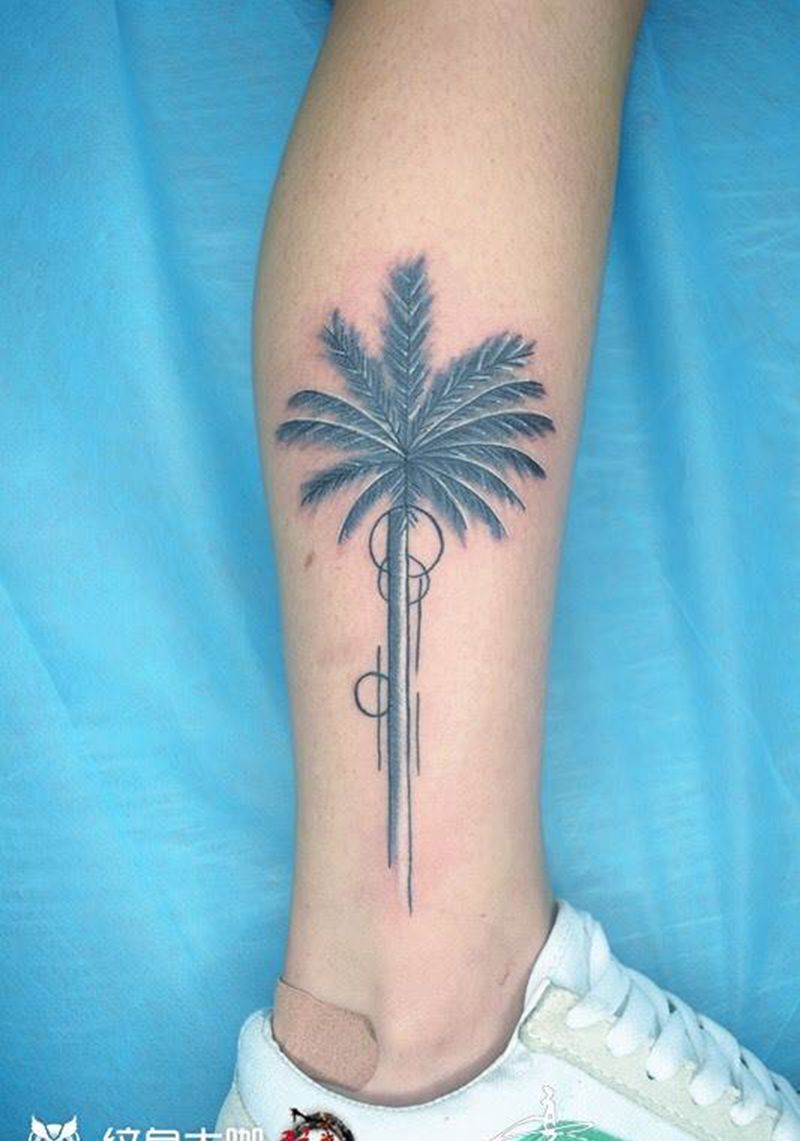 椰子树纹身图片_腿部成品清新植物纹身图案